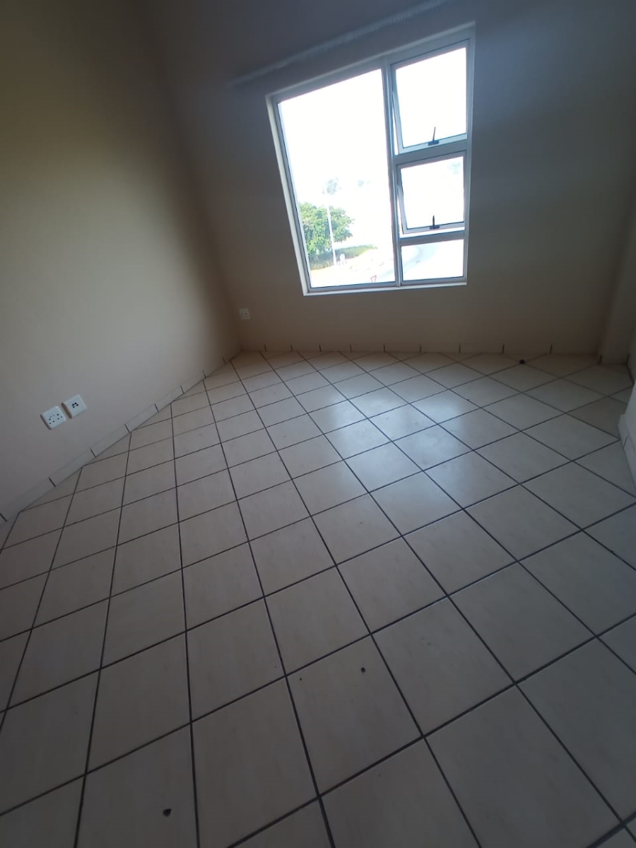 To Let 2 Bedroom Property for Rent in Buh Rein Estate Western Cape